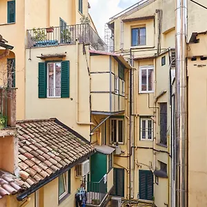 La Perla Di Trevi Apartment